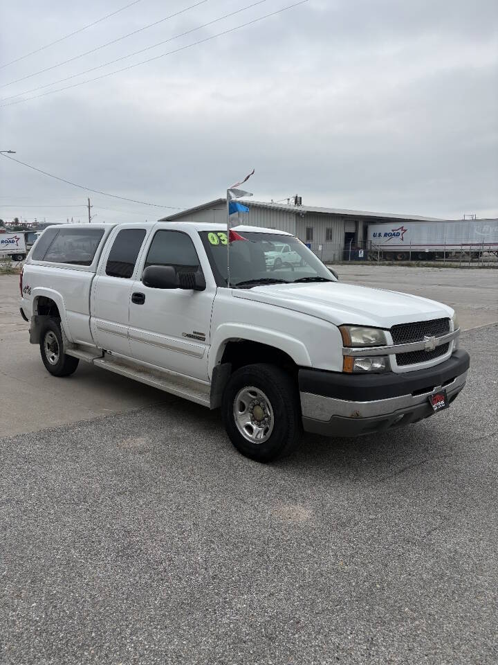 chevrolet silverado 2500hd 2003 1GCHK29133E359404 image chevrolet silverado 2500hd 2003 1GCHK29133E359404 image